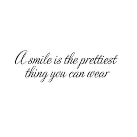Meet your Posher, Tiffany 🛍 POSH AMBASSADOR - Picture 7 of 9